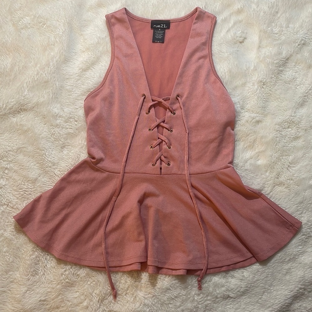 Pink Rue21 Top‎